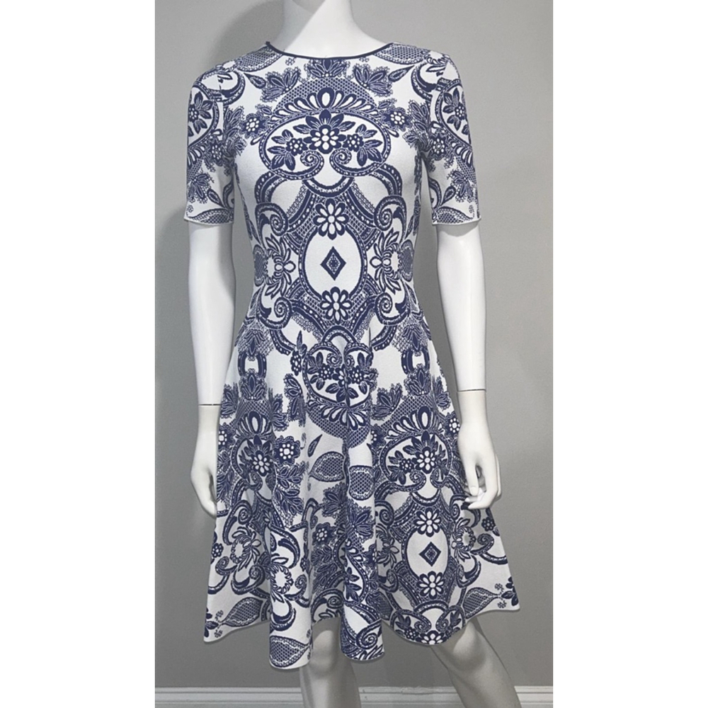 Women's Etro White and Blue Medallion Lace Effect Minidress Size 2 (38) - Picture 12 of 15